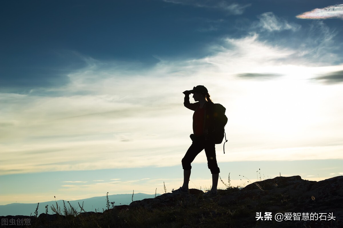 瞧不起你的人，往往有這三種行為，別再討好了