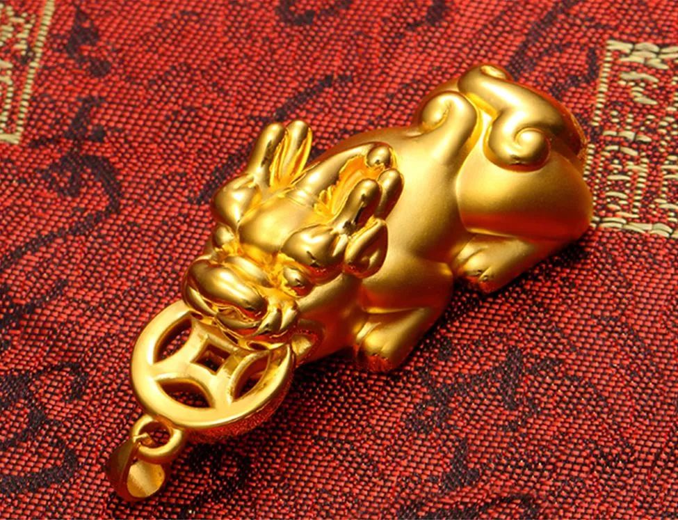 别戴金项链了，有内涵的男人都戴这5种饰品，分分钟帅出新高度！