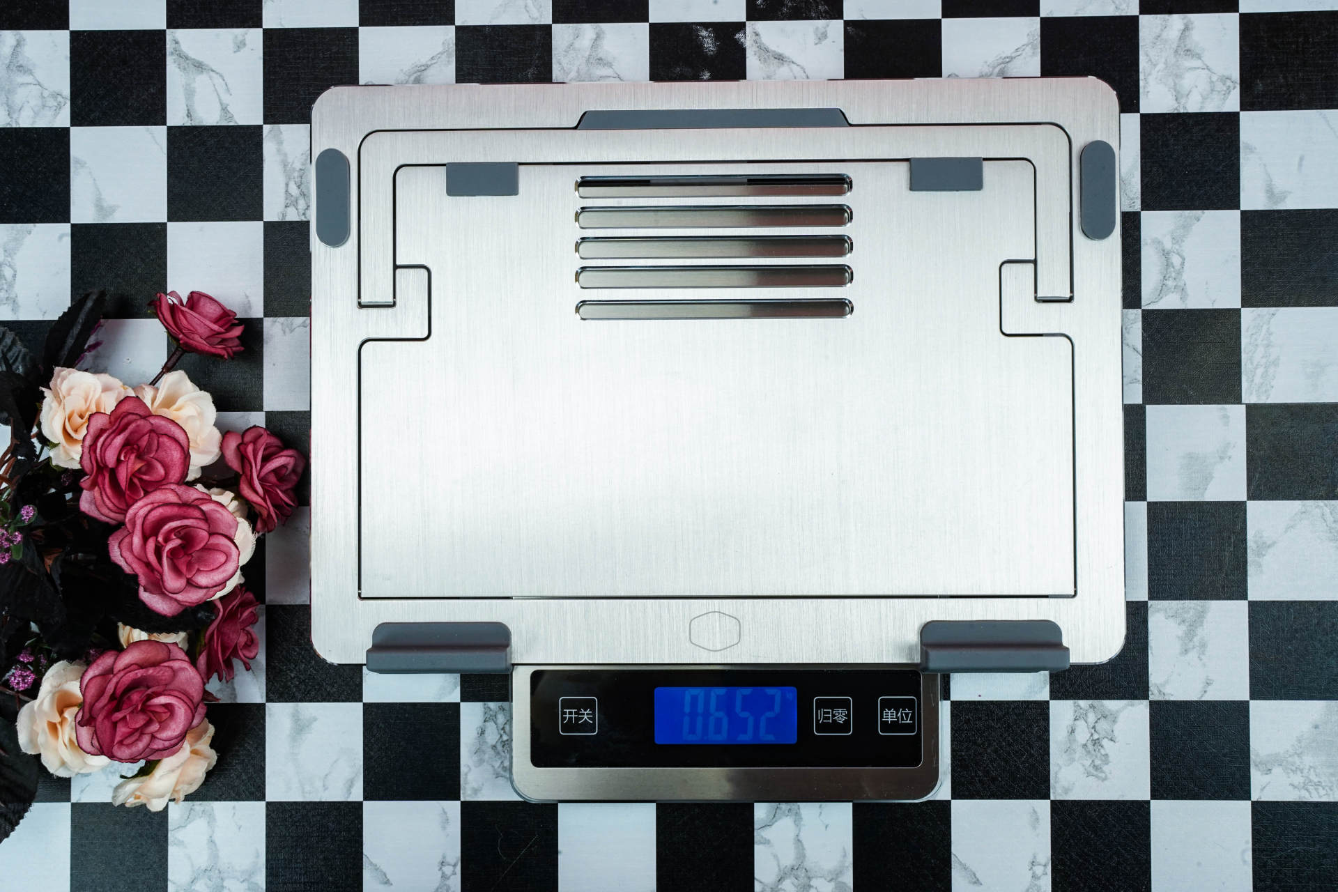 酷冷至尊Ergo铝支架：更轻，更薄，笔记本电脑必备神器