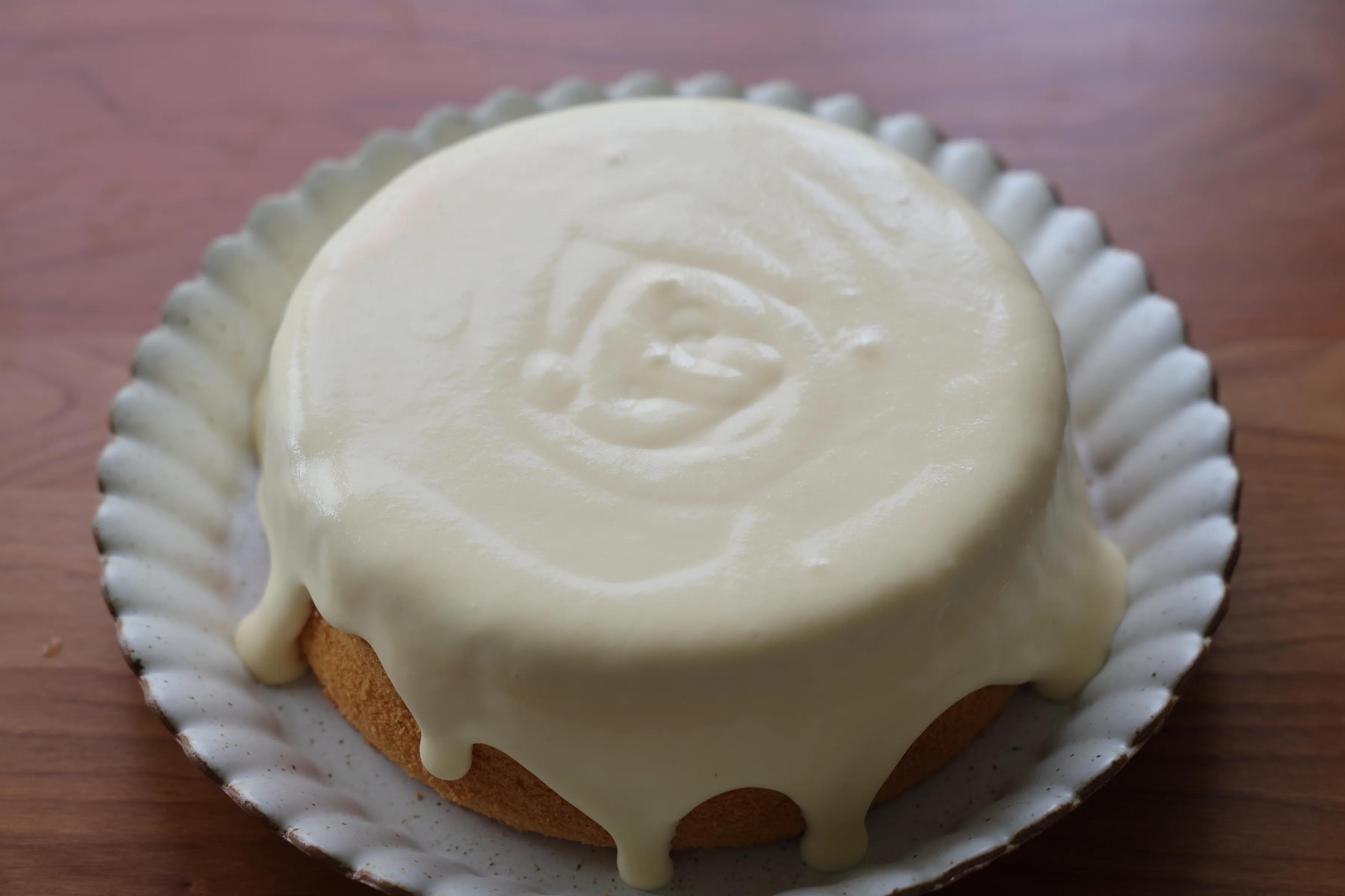 粉絲朋友點名要的網紅爆漿蛋糕，切第一塊的時候太治愈，味道超讚