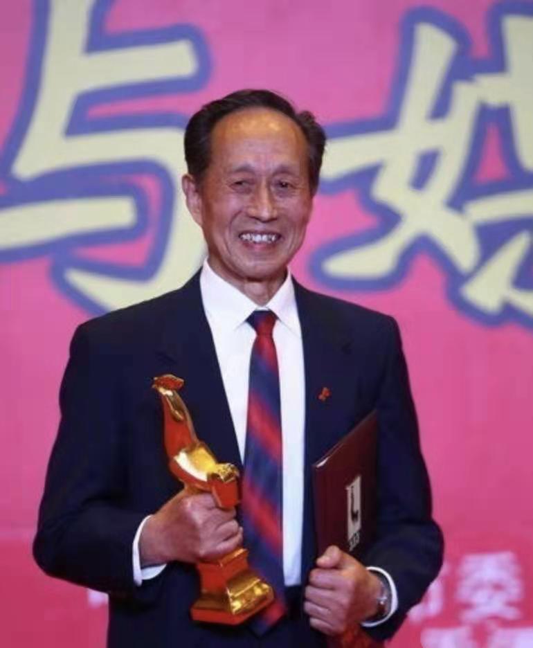 89岁老戏骨车祸去世！骑自行车去拍戏途中遇难，曾出演《安家》