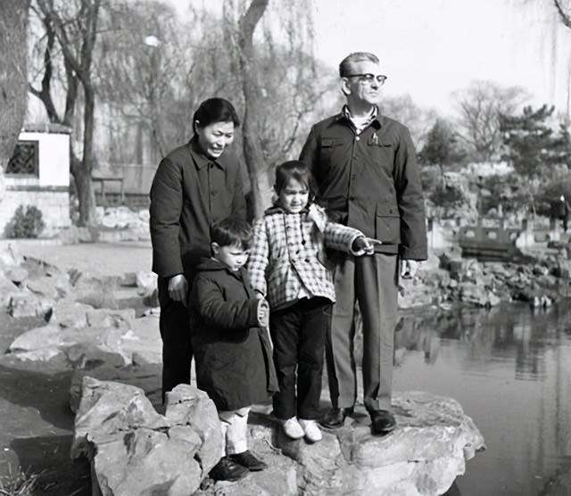 美军温纳瑞斯成战俘，被志愿军感化拒绝遣返，