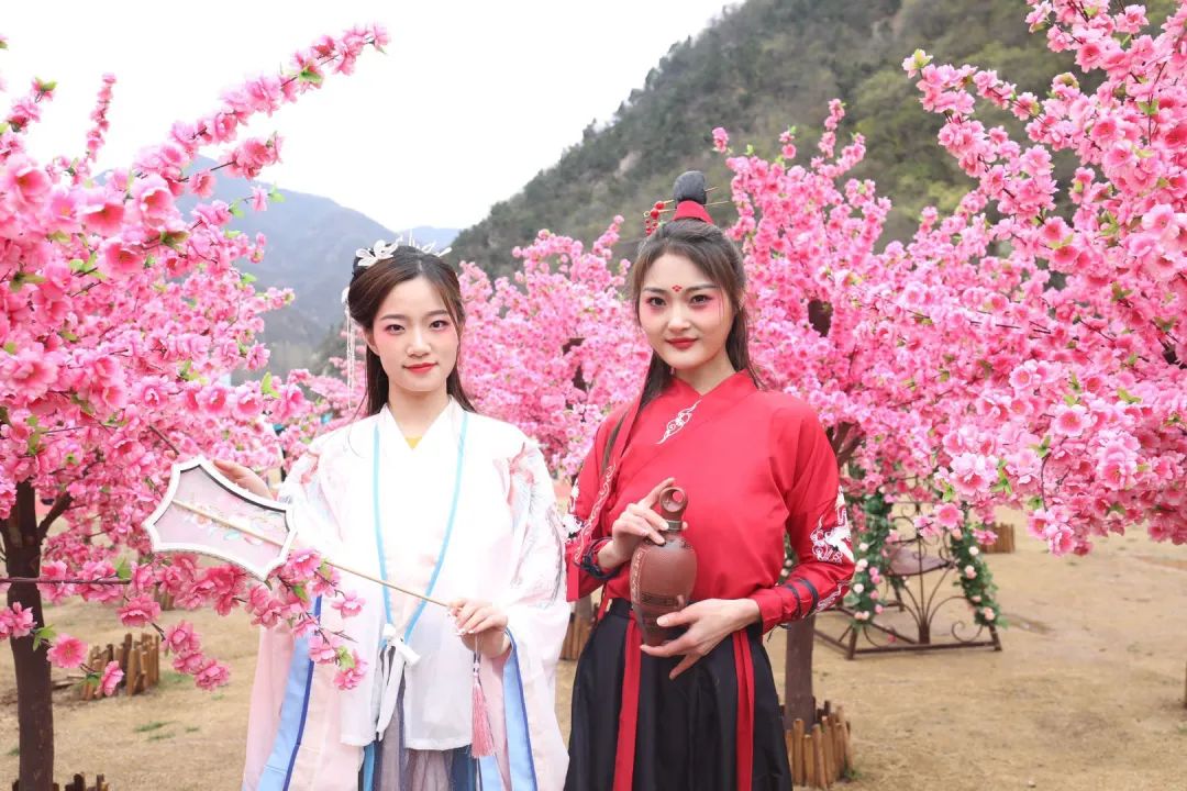 汉服盛会，节气大美，尽在仙门山首届汉服纸鸢节