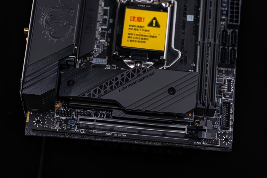微星MEG Z590I UNIFY主板评测：掌控超频和雷电的顶级ITX小板