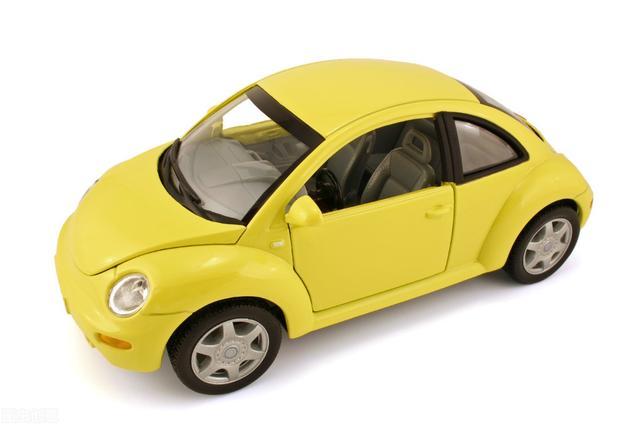 工业设计史——（生产在二战后德国废墟中的汽车：“甲壳虫”）