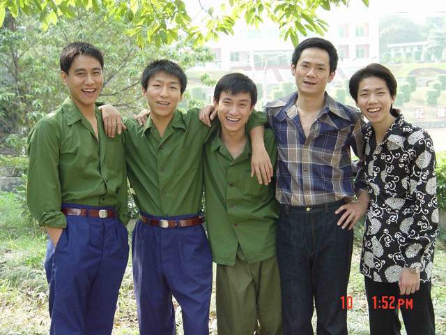 永远放不下的仇？冯小刚邓超14年再无合作，看他俩11年恩怨情仇