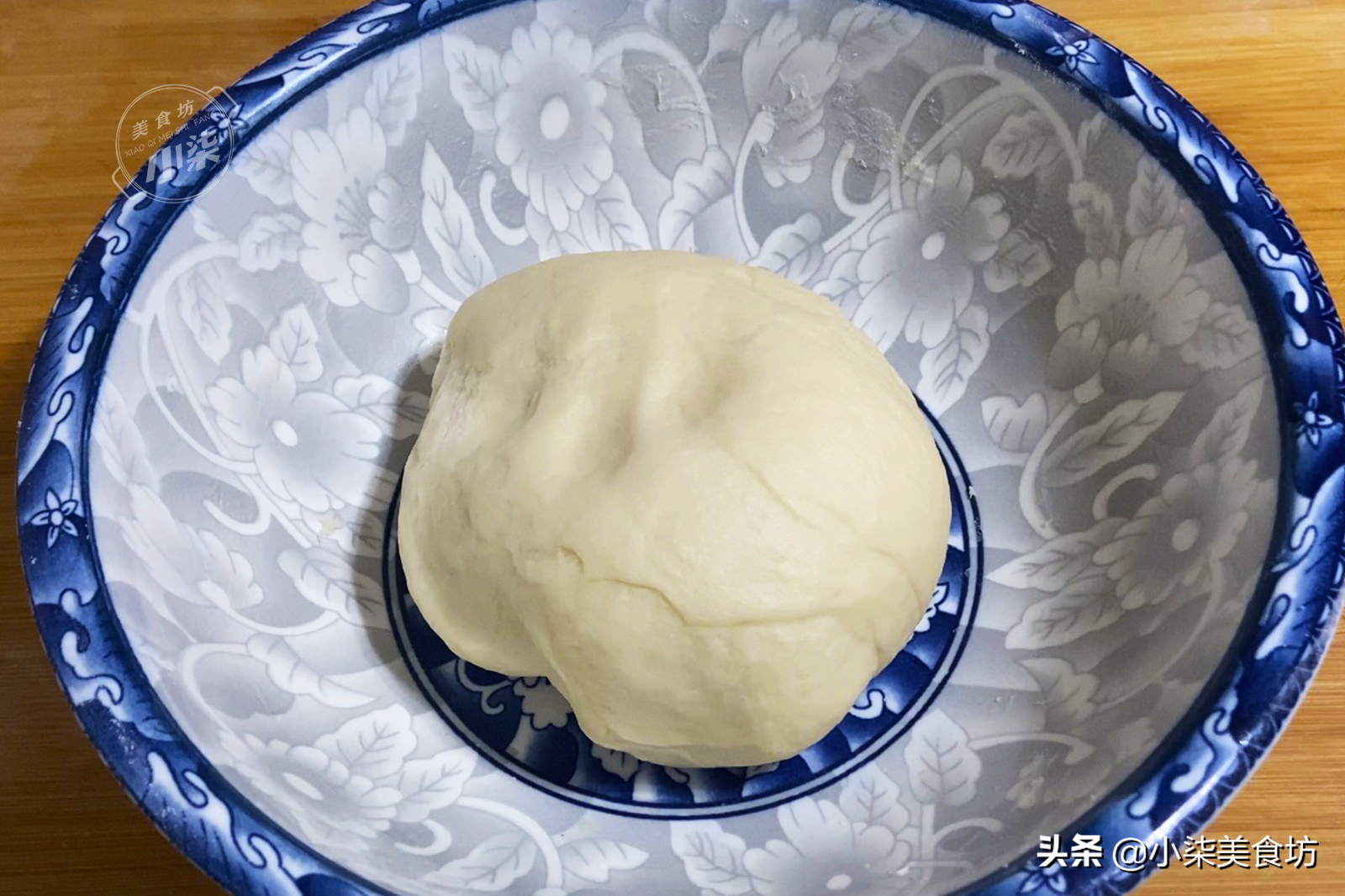 在家自制绿豆小饼，学会不用买，清凉解暑易消化，老人孩子都喜欢
