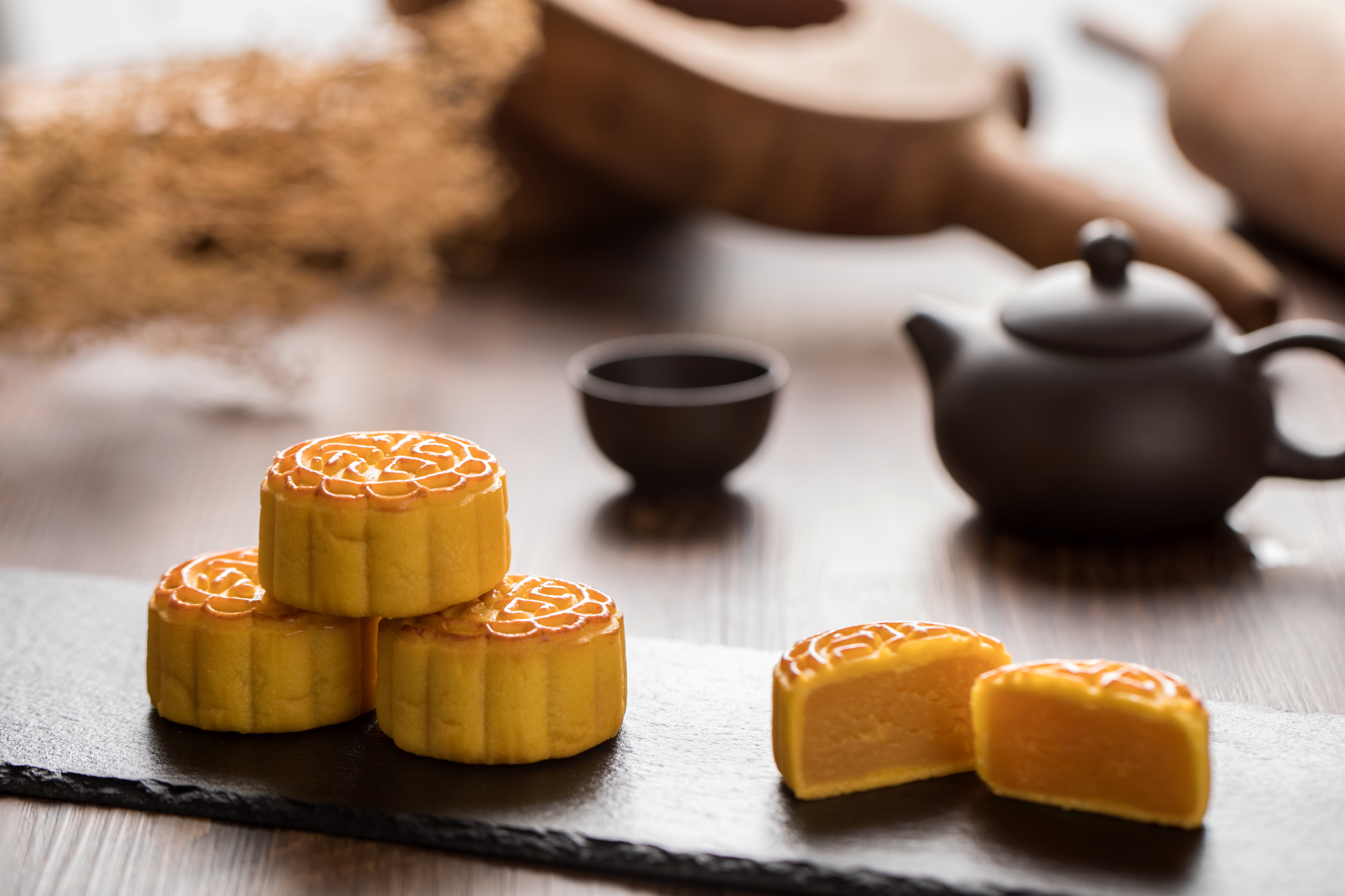 榮華月餅全面升級，經(jīng)典傳承技藝哩個味正