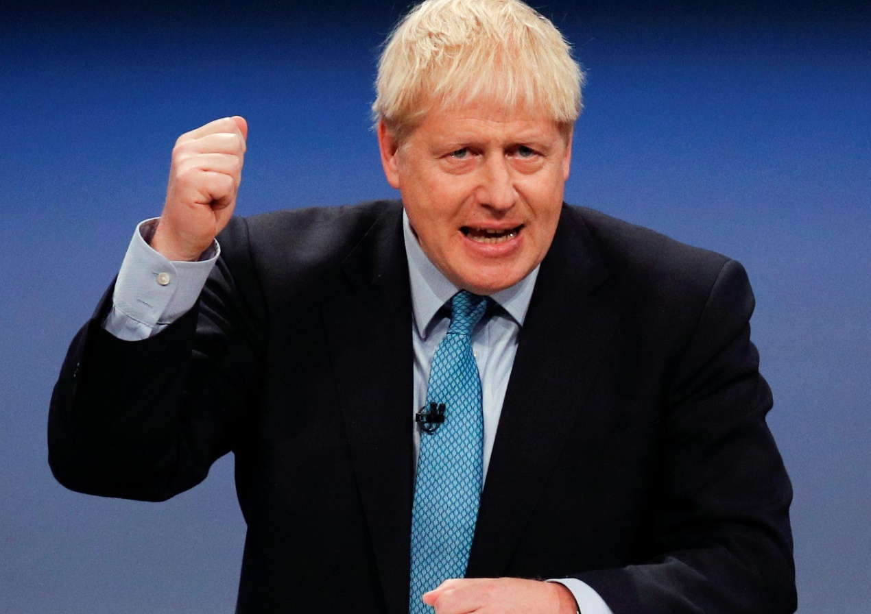 英国航母跑到日本为美军助阵，遭日美一致要求：所有人不许下船