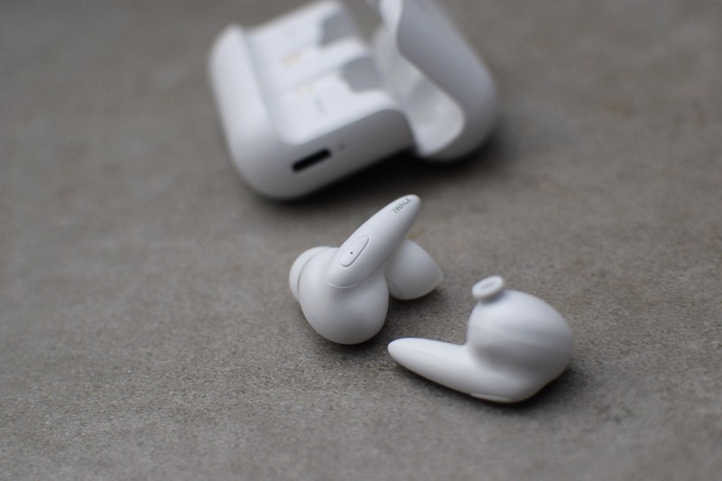 搭载10MM复合振膜 iWAKL魔音半入耳蓝牙耳机体验