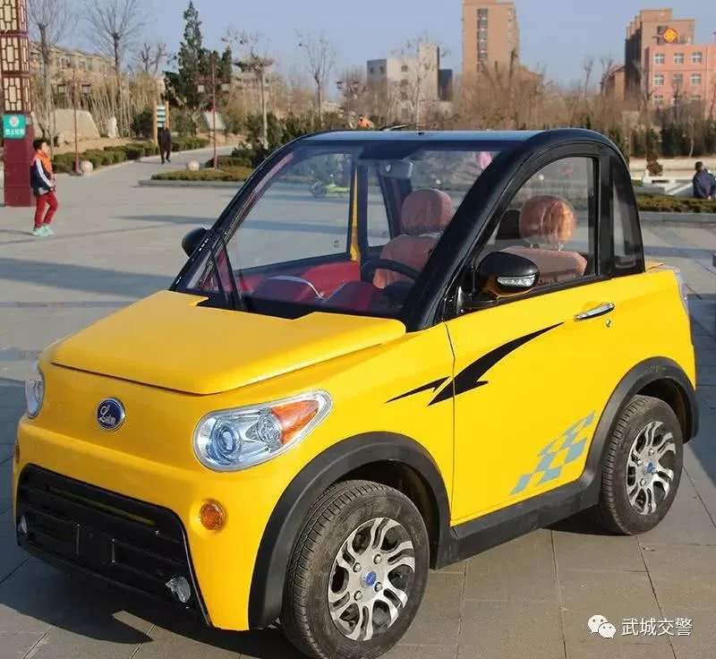 被称作“老年代步车”的低速电动车无序发展留下市场良机