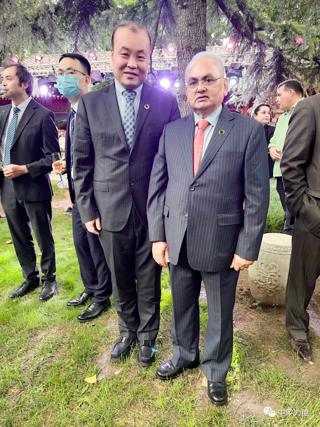 中宇力度应邀参加卢森堡驻华使馆国庆节招待会