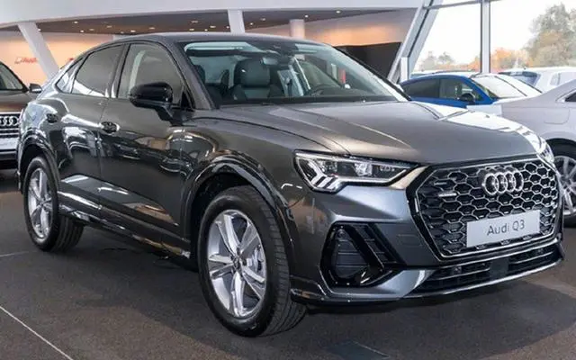 颜值真高！奥迪Q3轿跑到店，标配2.0T，25万起你会