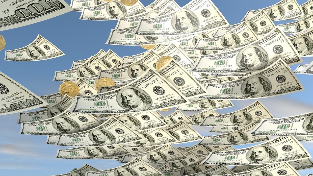 中国减持2016亿美债，数千吨黄金或已运抵中国，美国或将耗尽资金