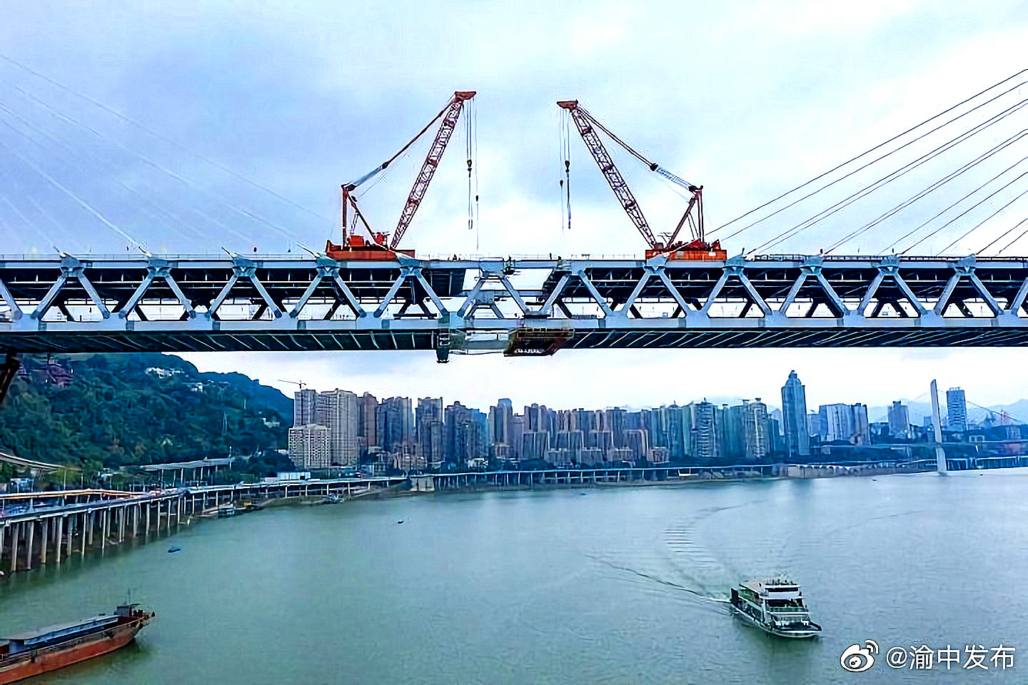 红岩村大桥顺利合龙，重庆人口中的“世纪工程”，终于要通车了