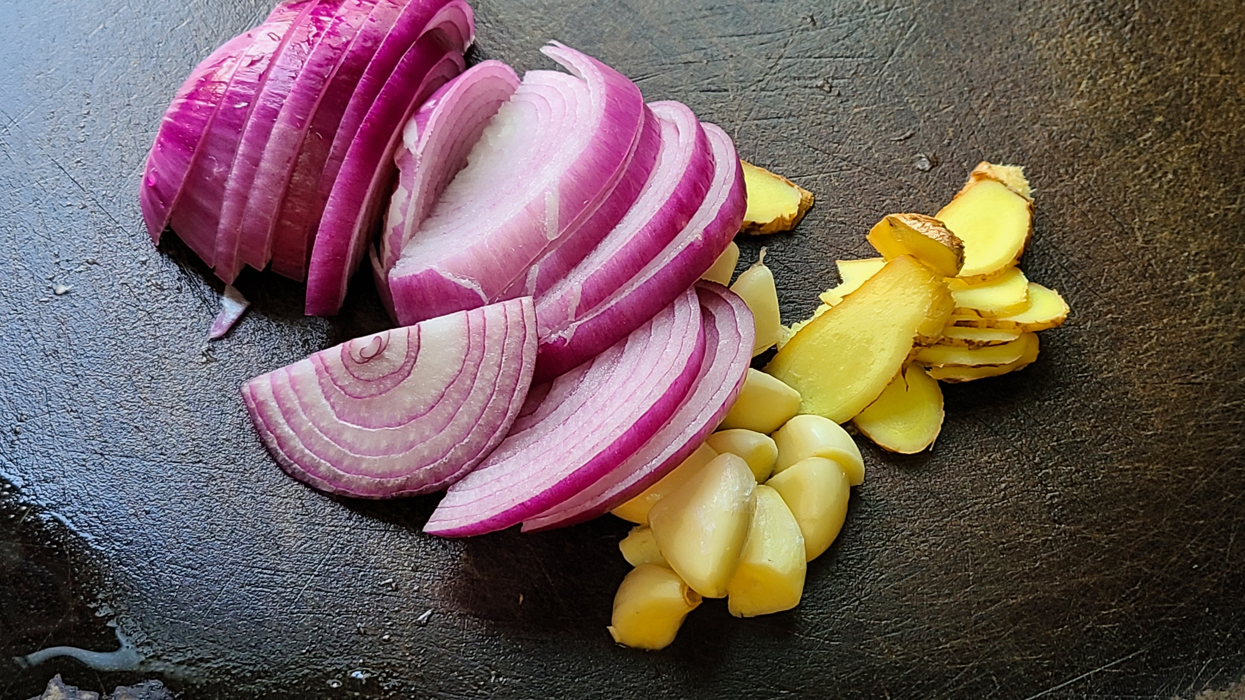 天氣冷了，就喜歡吃這一道家常菜，簡單美味，越吃越想吃
