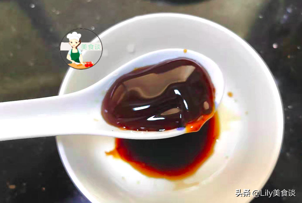 春天最饞這蒸菜，蒸一蒸5分鐘搞定，實在太鮮美了，蒸一盤不夠吃