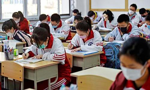 中国“好嫂子”，变卖嫁妆供丈夫弟弟上学，成