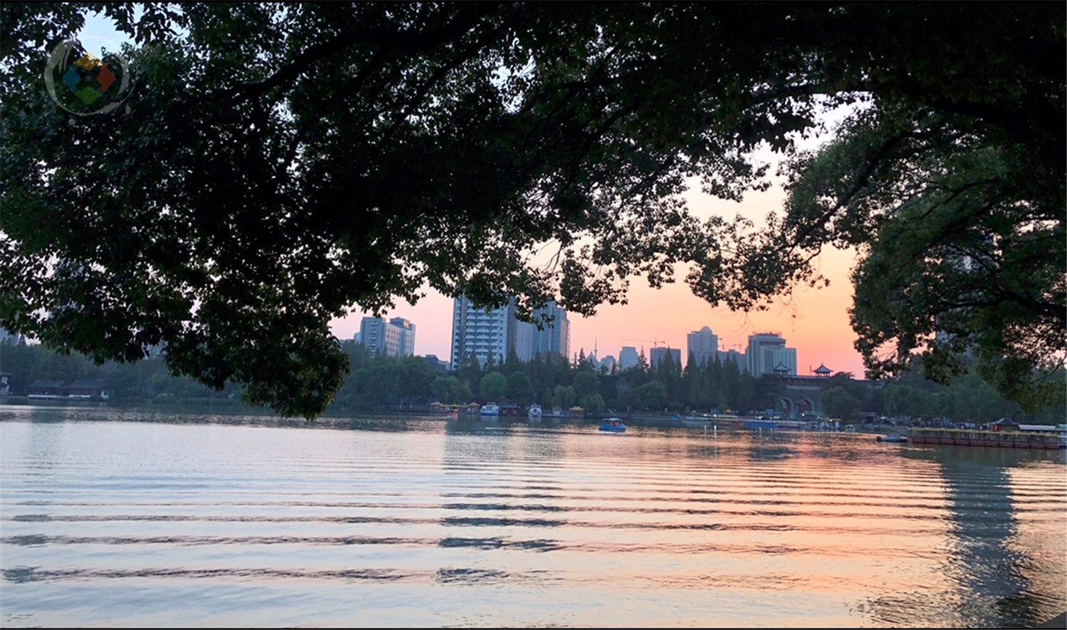 南京旅游攻略：金陵城头望十里秦淮，叹良辰美景来之不易