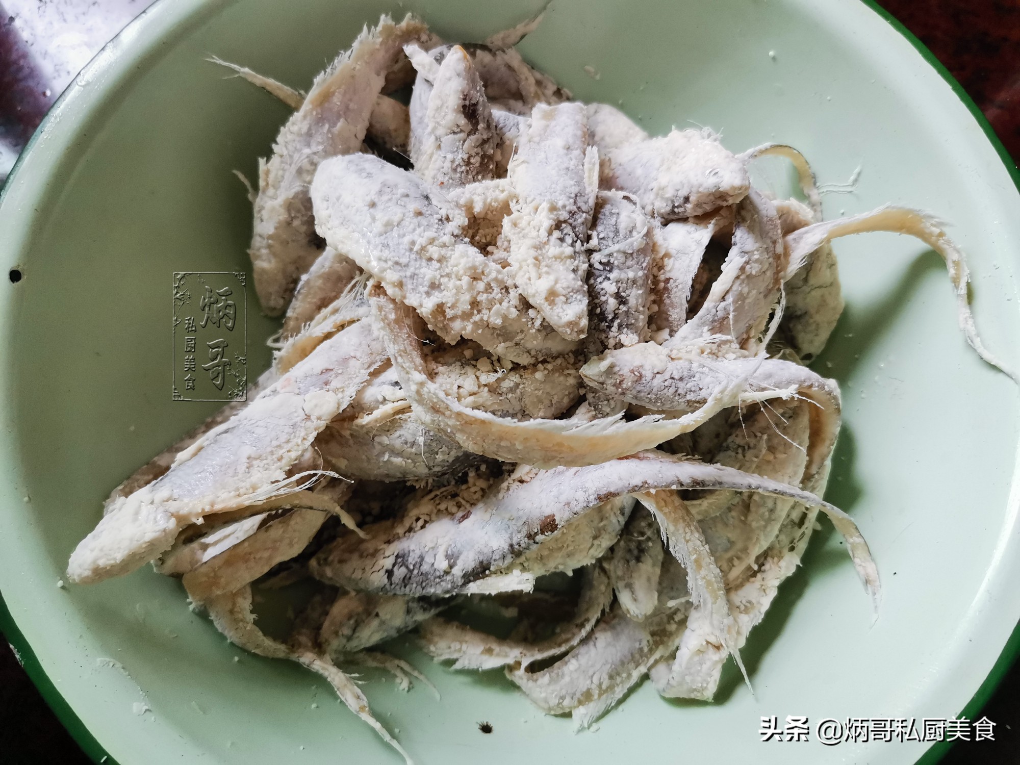 I never bargain with this fish, 15 yuan per catty, fried bones are crispy, high in calcium and good nutrition