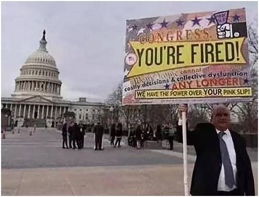 特朗普终于让步了！35天后，美国政府暂时重开