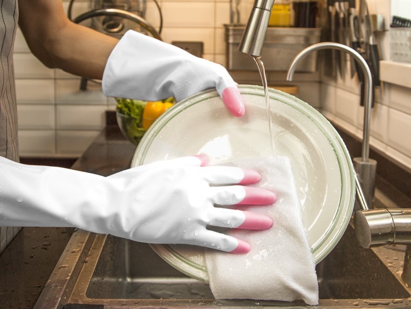 Why do families who use dishwashing liquid for washing dishes persuade