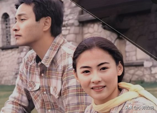 张柏芝去幼儿园看孩子，双膝跪地有耐心，妆容是对孩子最大的尊重