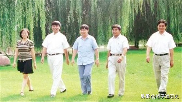 四川四兄弟一起创业，均成百亿富豪，总身价超