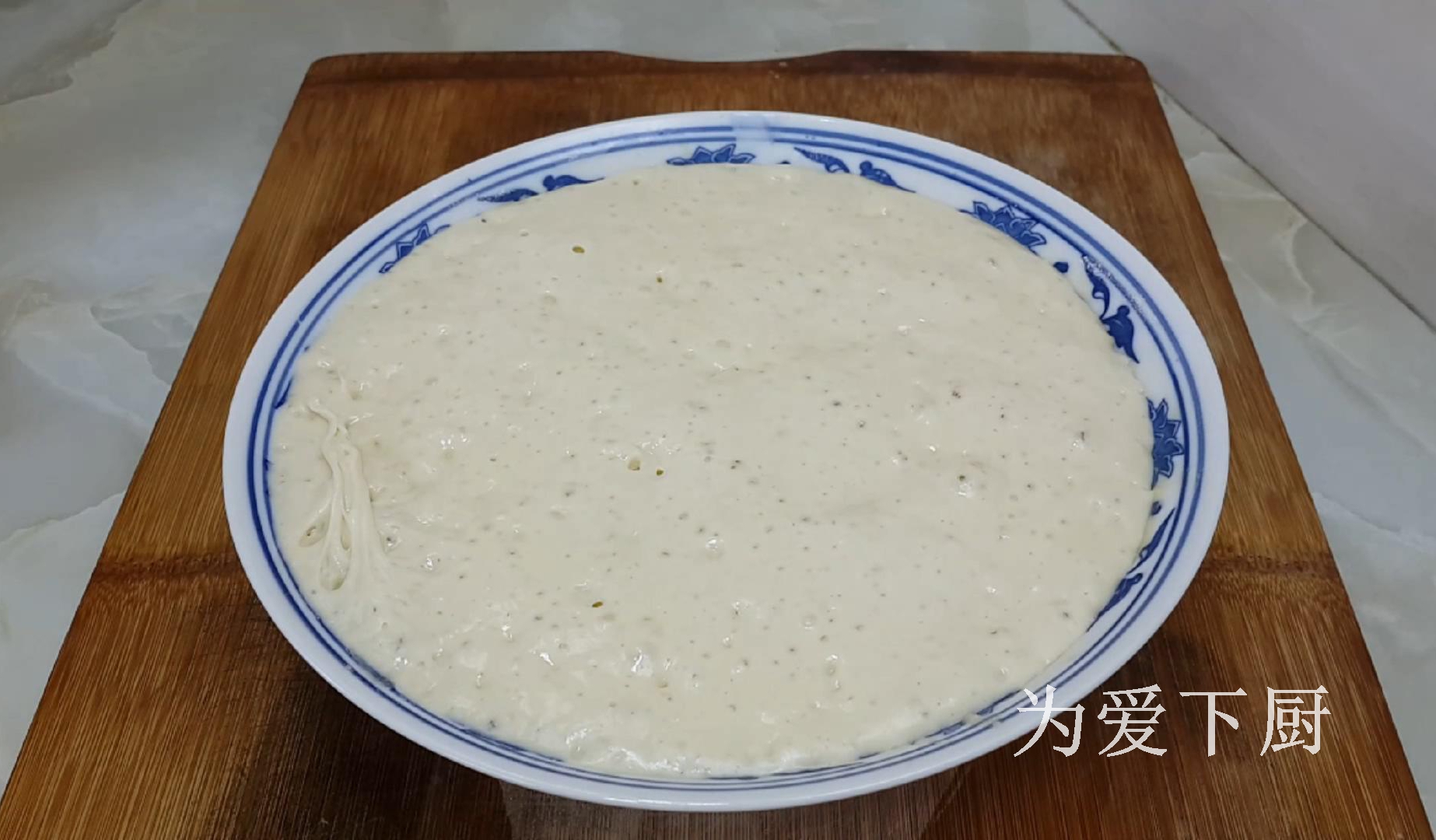 It’s easy to do this for fritters. Put it in the refrigerator. It’s simple and delicious.