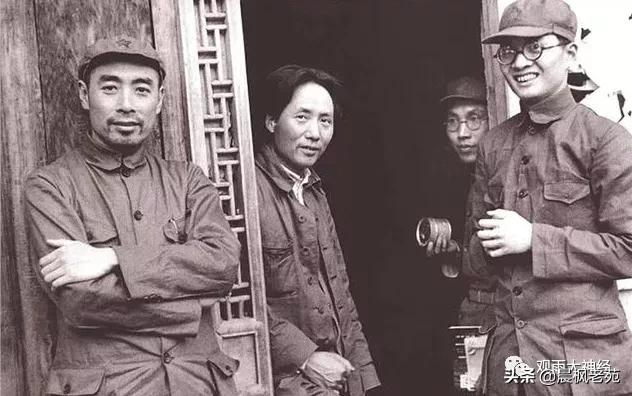 绝望中的抗争,百年前的中国是如何从底层里翻盘的