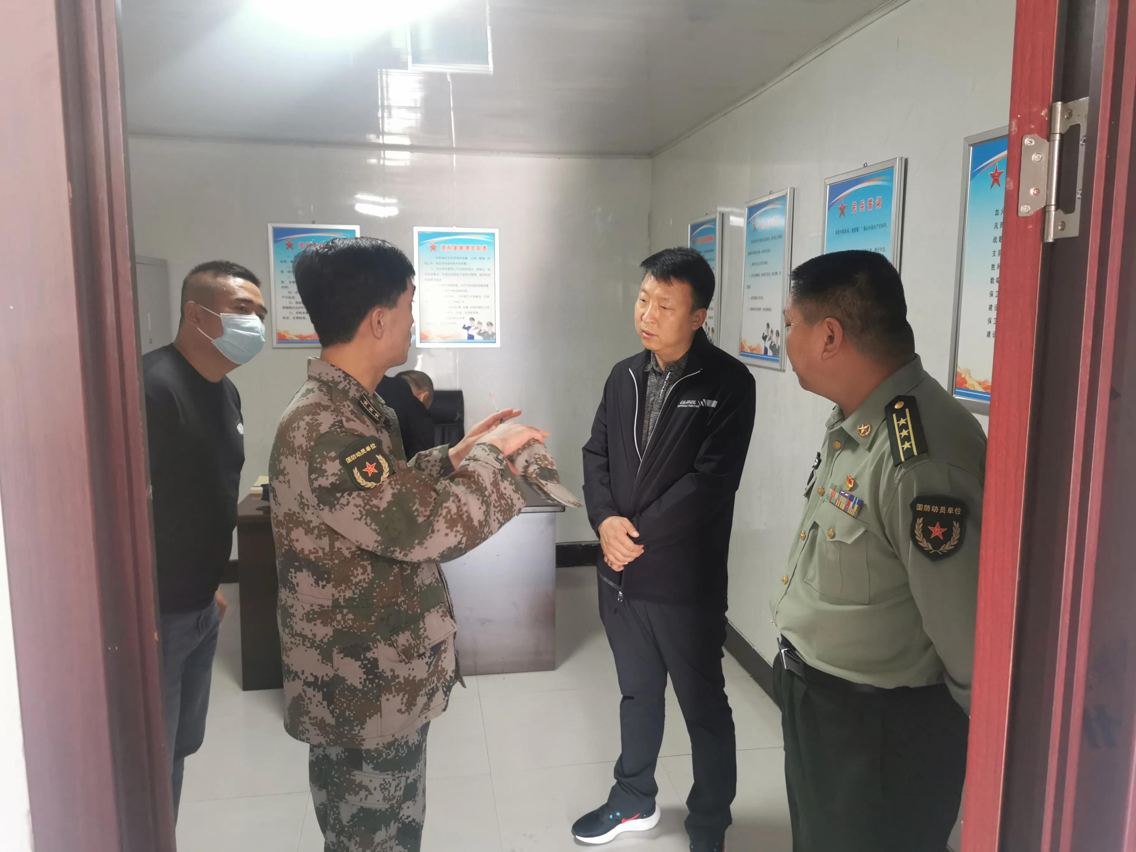 双鸭山市军分区动员处处长于德志一行检查指导"两室一库"建设工作