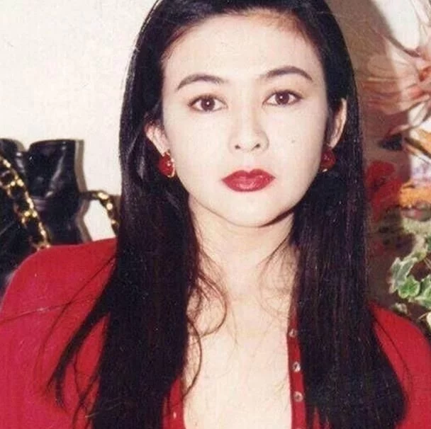 关之琳息影十年，王祖贤隐退十五年，老牌女星