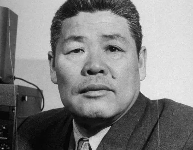 日军攻打莒县，县长两次弃城逃亡，守将英勇就