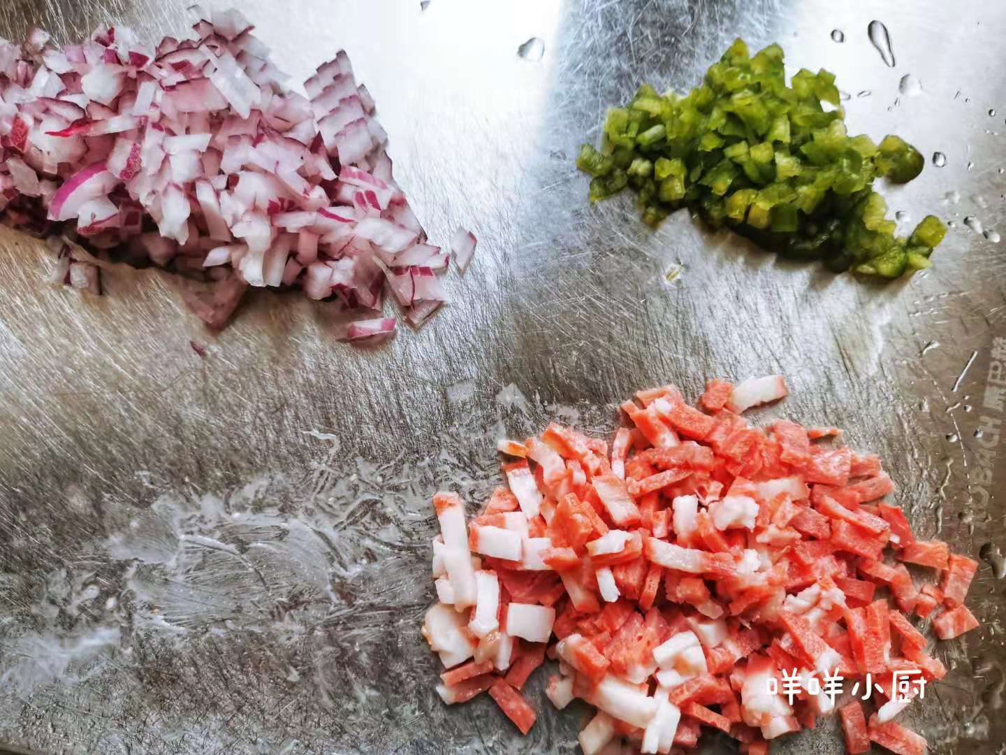 比土豆泥简单，比土豆泥好吃的土豆饼，适合厨房小白的简易早餐饼