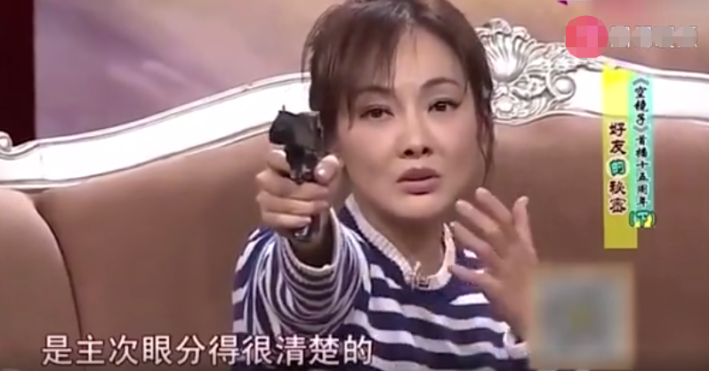 24岁嫁豪门，10年丁克，“双料冠军”牛莉：为何是人生赢家？