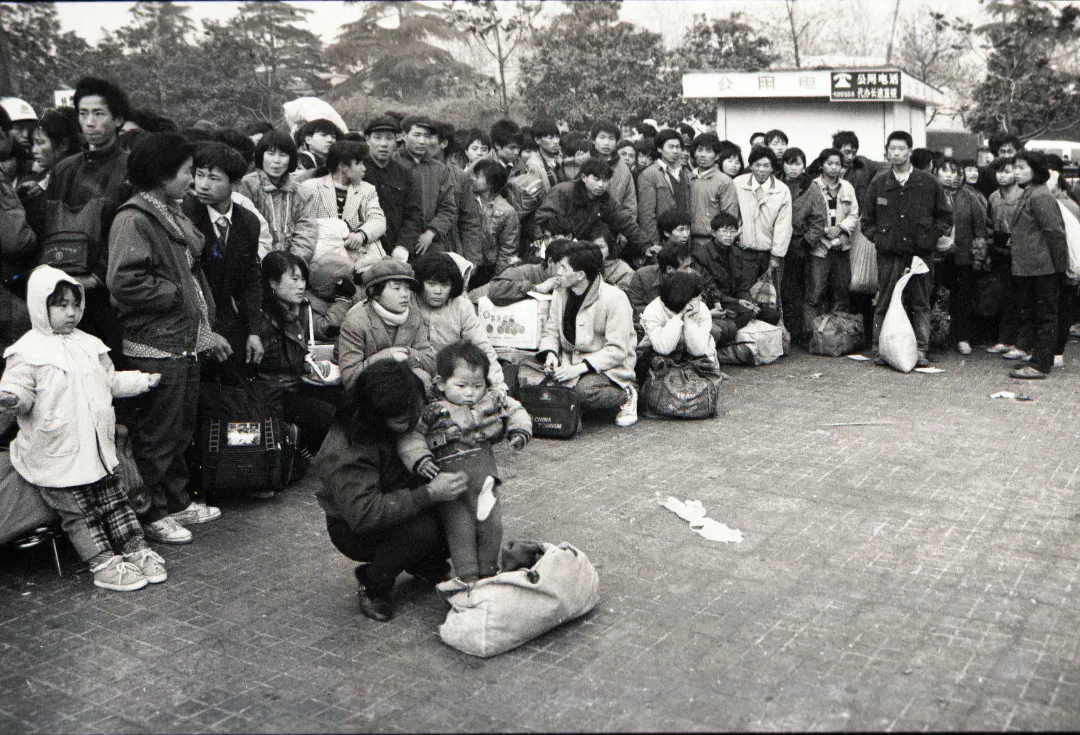 他，用三十年的时间记录了改革大潮下的奋斗者