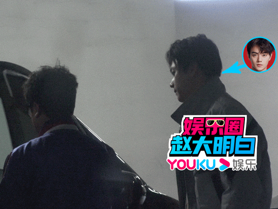 多次被拍亲密互动，同居恋情被曝光，他们真的在一起了？