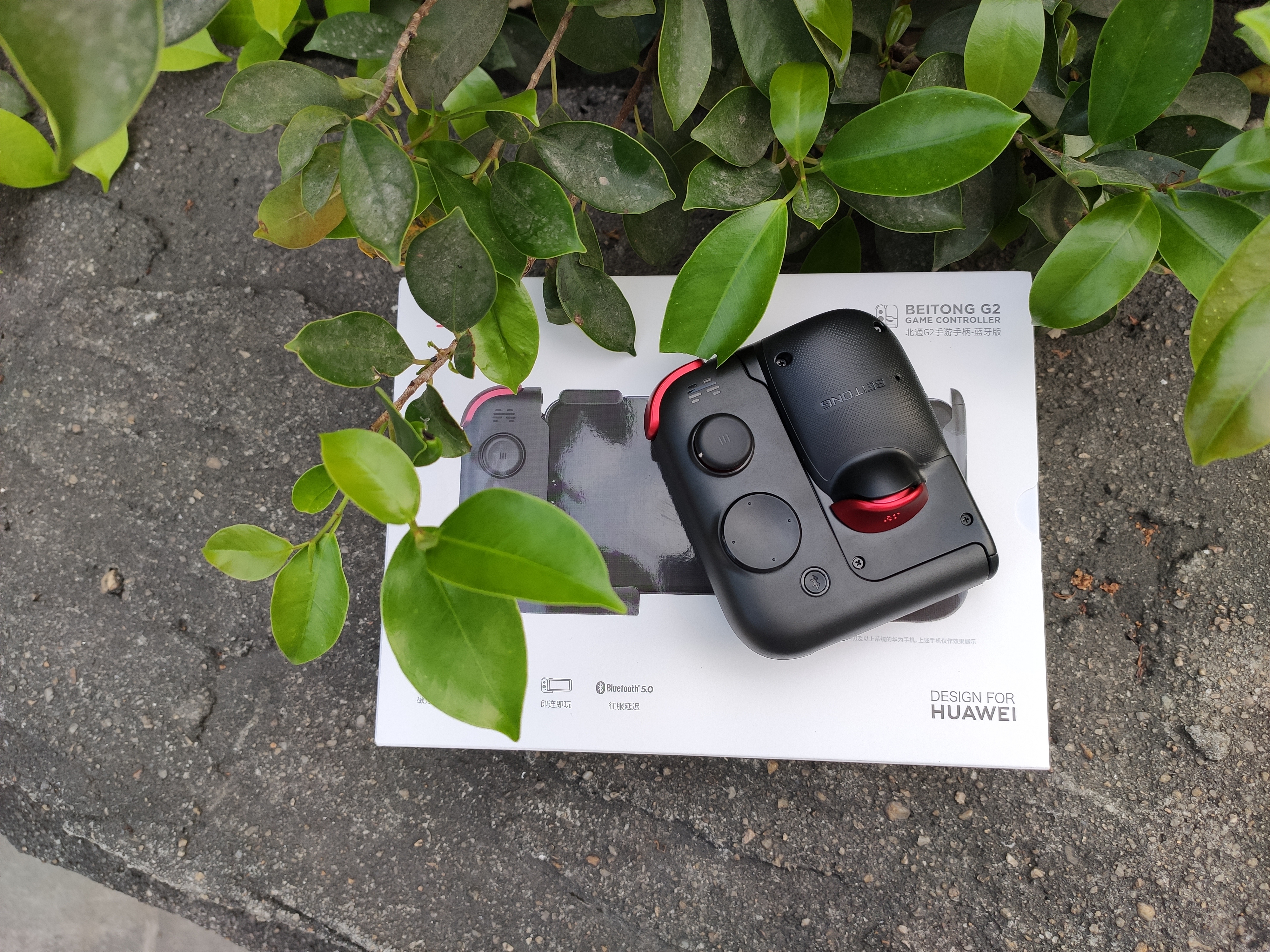 北通G2游戏手柄评测：精致小巧便携带，物理开挂易上分