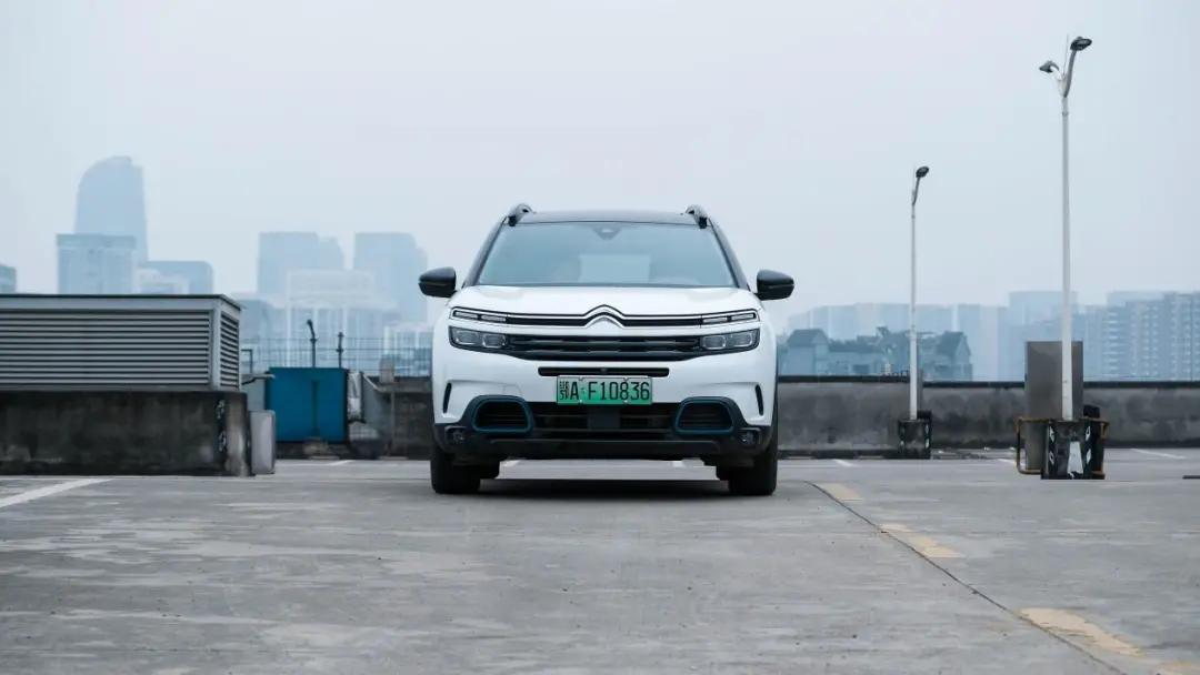 性能堪比3.0T，这台20来万的合资插混SUV值得买