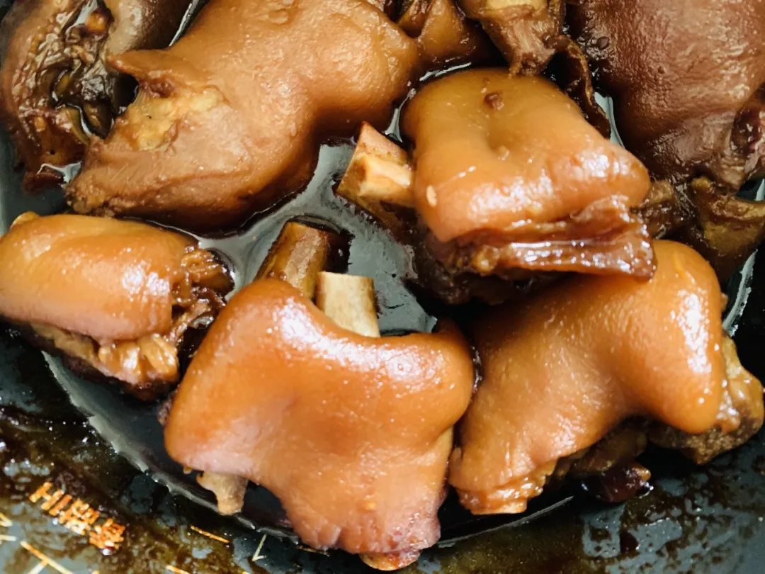 Can you stew such delicious trotters with a rice cooker?