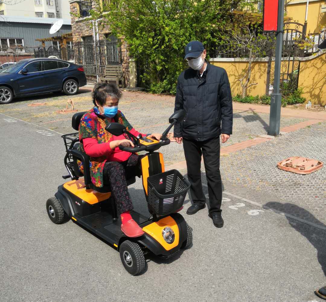 什么才是真正的智能老年电动代步车(开天乐代步车)