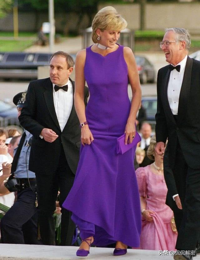 英国前王妃戴安娜有多美？这组珍藏的老照片，