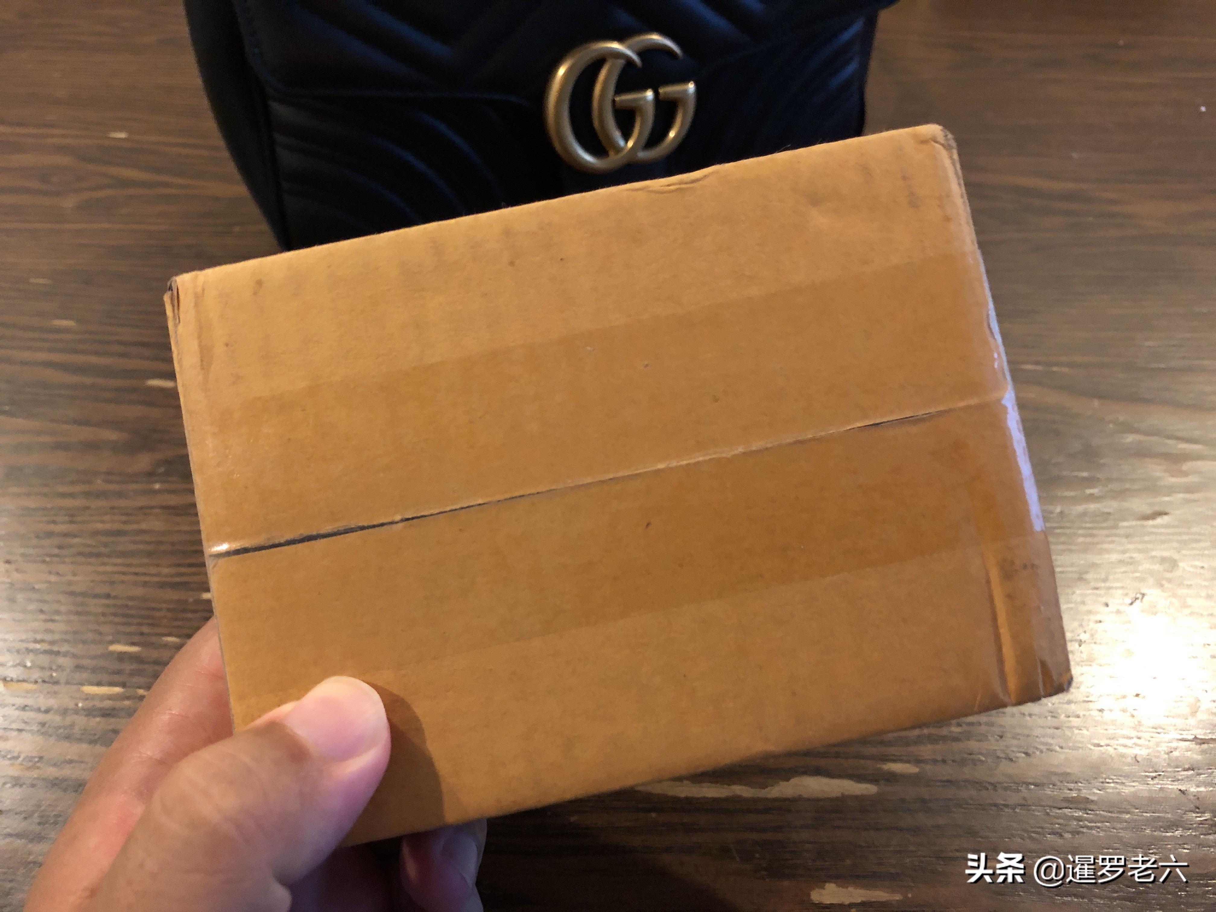 世界杯官方纪念品C罗(有谁见过“C罗亲笔签名卡”，一张上千元，大家觉得值这个价不？)