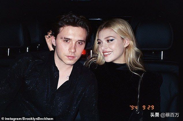 赶在封国之前逃离英国，贝克汉姆一家飞到佛罗