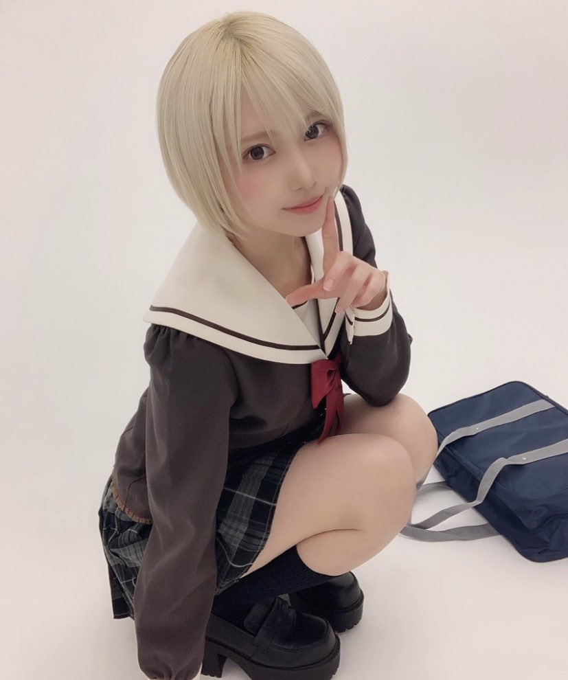 日本美少女筱崎心图片