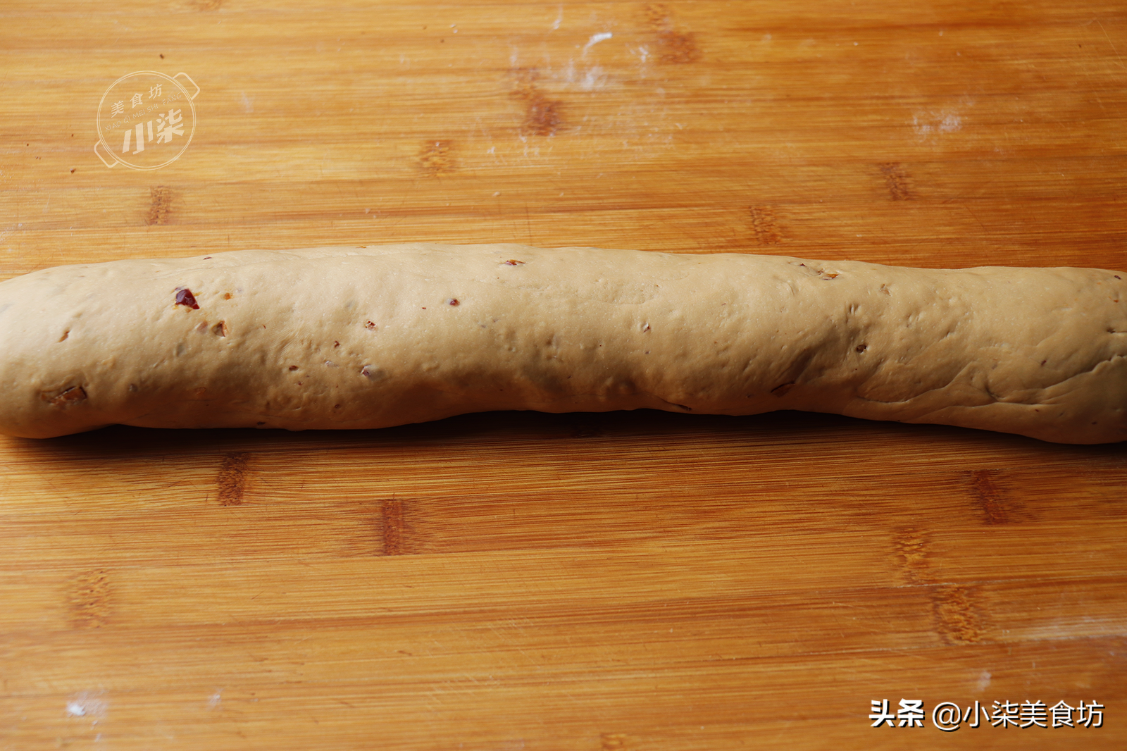 紅糖大棗饅頭正確做法，不用紅糖水，香甜鬆軟又好吃，個個都開花