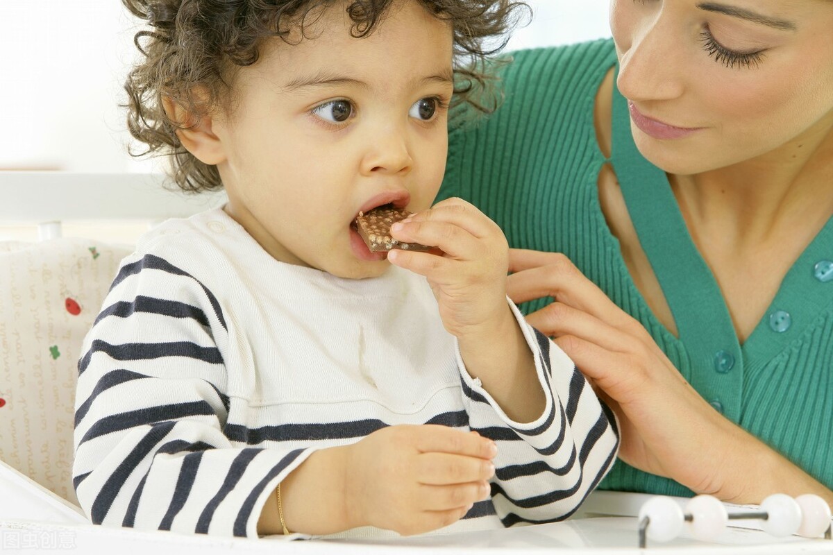 这4种小零食，孩子再喜欢吃也不能吃，影响健康