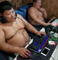 搞笑动图:这妹子实在太有趣了图片