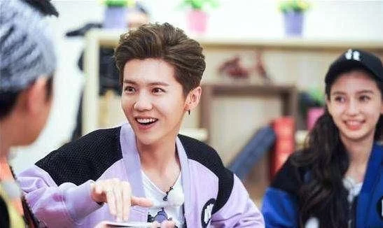 一个选择“极限挑战”，一个选择“跑男”，如