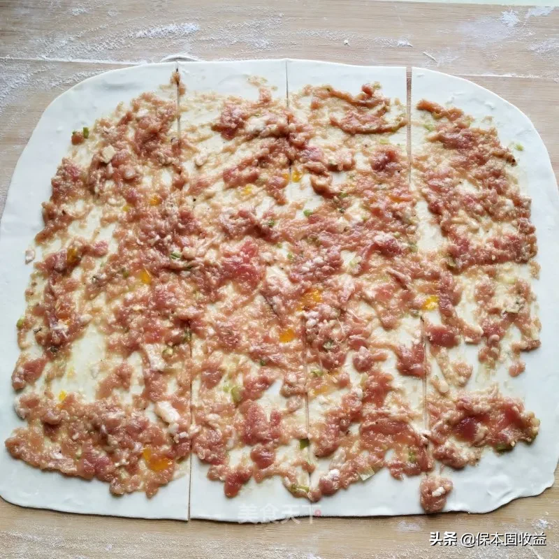 千层肉饼：皮薄层多外酥里嫩，吃一次就忘不了
